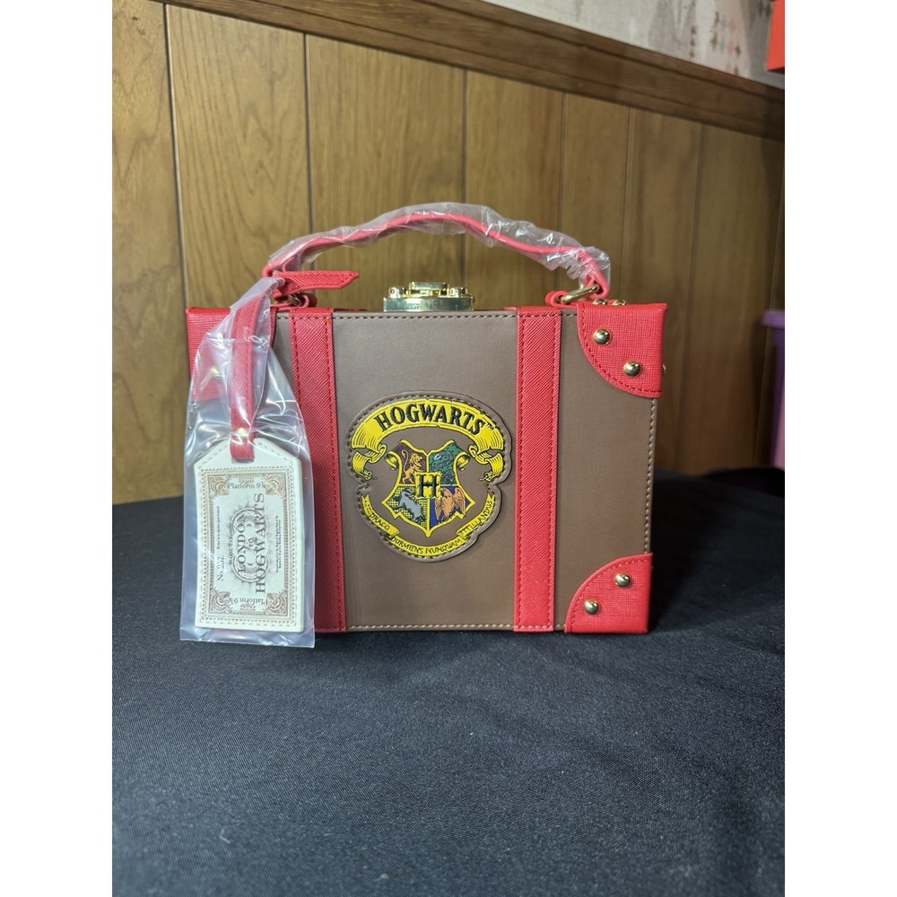 Loungefly Harry Potter Hogwarts Express Luggage Trunk Crossbody Bag,New, Fashion